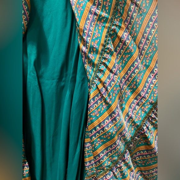 Sezane Dora Skirt - 100% Silk Size FR38/US6 - Rare - Picture 7 of 9